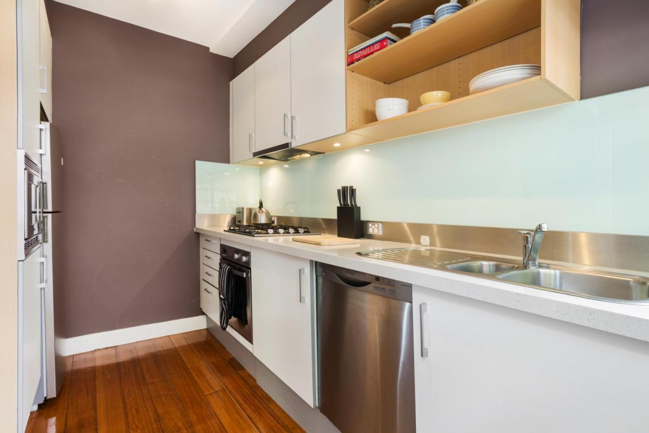 Apartment Lovely Classic Steps From