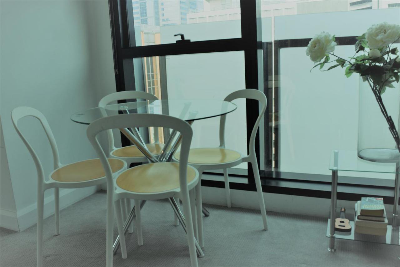 Executive Little Collins Street Apartment
