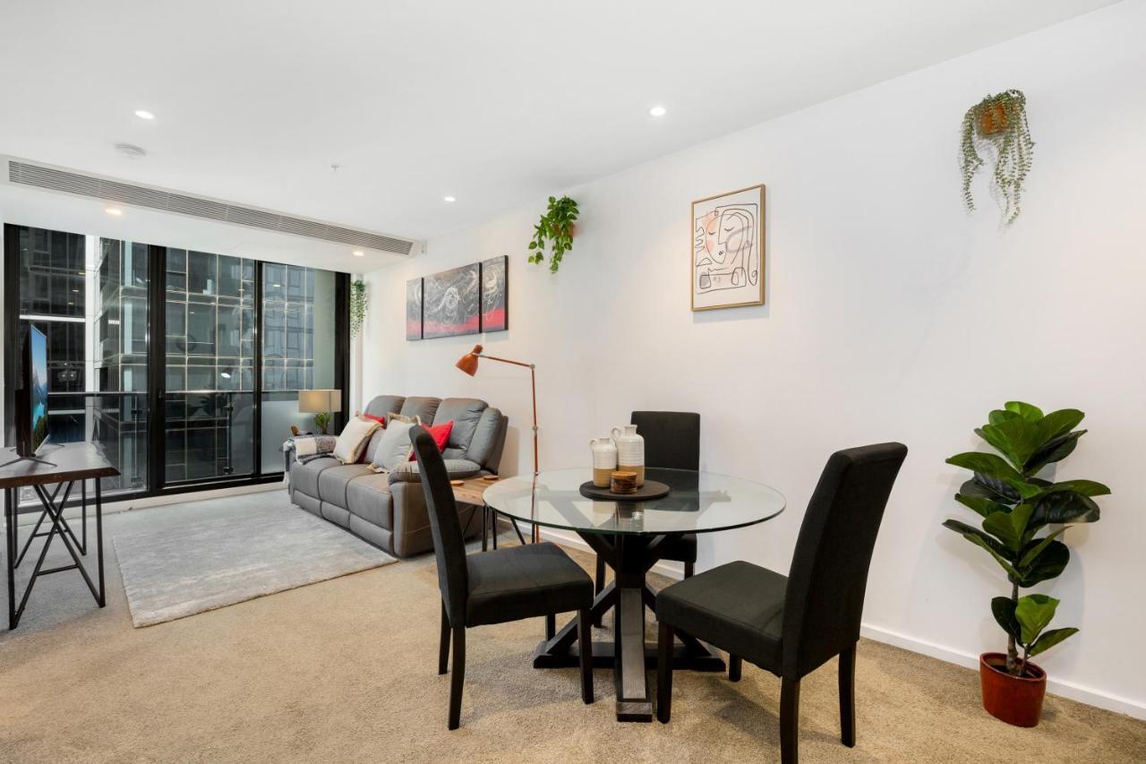 Yarra Riverside 2-bed Retreat In Prime Location