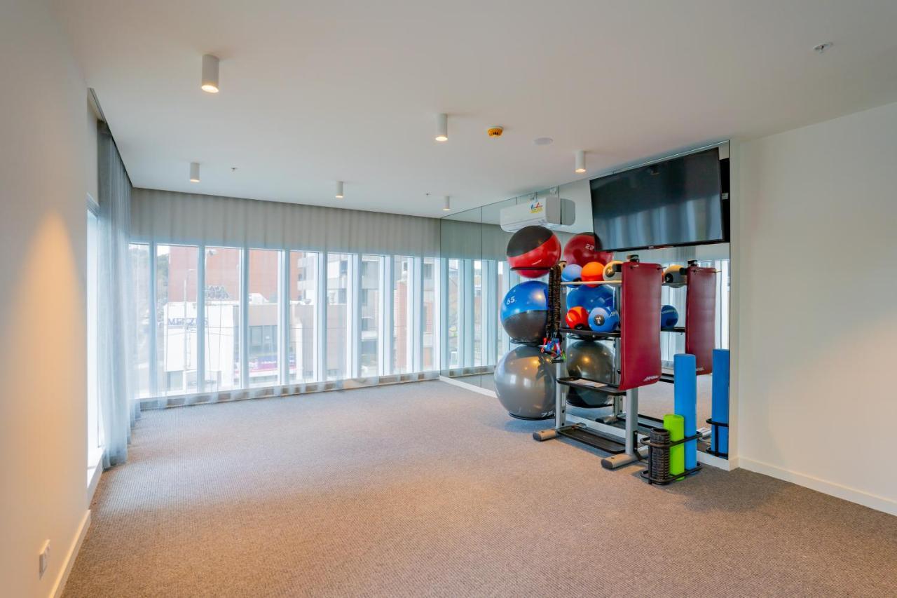 Ifsuites Village Hotel 5*