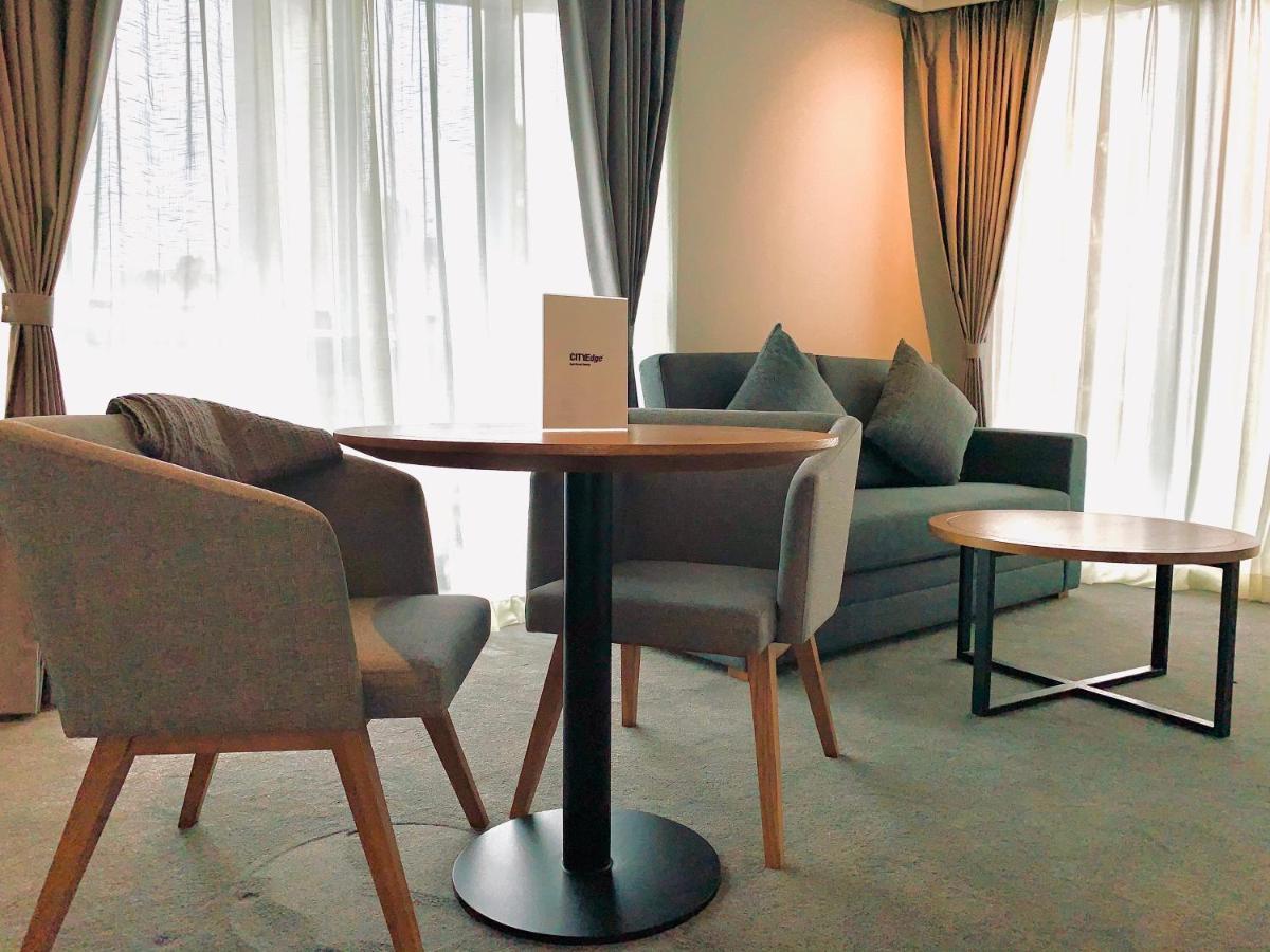 Clarion South 4*