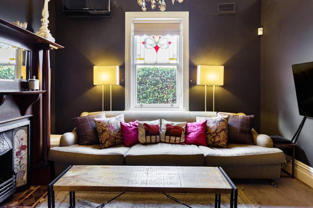 94 Highett - 5 Bedroom, 3 Car Parks - Luxury House Holiday home *