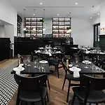 The Victoria Hotel