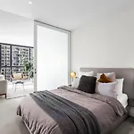 Luxuria Apartments - Fulton Lane