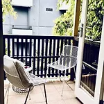 Two Bedroom South Melbourne Apartment On Montague