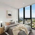 Luxury Southbank Apartment
