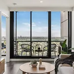 Luxury Southbank Apartment