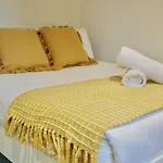 Cozy 2 Beds Apartment Near Melbourne Central Rmit