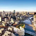 A Comfy & Stylish Apt Near Melbourne Central & Qv