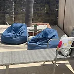 Evies White House Oasis I Pool & Close To Airport