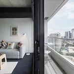 Skyline Envy - Streamlined South Melbourne Style