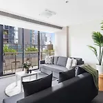 A Large 2Br Apt Near Crown Sleeps 8 Free Parking