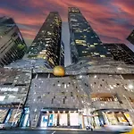 A Lux & Modern Apt Next To Southern Cross Station