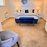Windsor Prahran Sunny Spacious 1 Bed With Sunroom