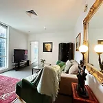 Aspire Cbd One Bedroom With Indoor Pool & Parking Available