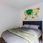 Large Central Prahran Retreat