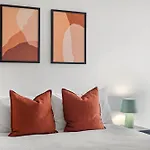 Modern, Luxury Oasis
