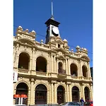 Modern 2 Bed Apartment In Trendy Collingwood