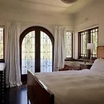 Art Deco Boutique Bespoke Brilliance & Beach&Park
