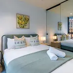 Luxe 2Br Retreat Pool Gym & Parking South Yarra