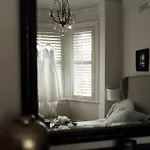 94 Highett - 5 Bedroom, 3 Car Parks - Luxury House