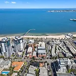 Port Paradiso