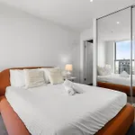 Modern & Magnificent-Harbor Views 3B2B2Car Parks