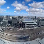 Top-Floor Luxury 1B1B Apt L44 With Spectacular City Views