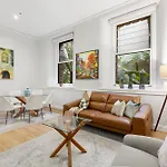 Grand Resort Apartment W Pool, Car Park On Spencer