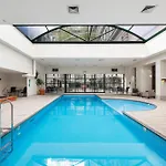 Grand Resort Apartment W Pool, Car Park On Spencer