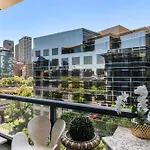 Luxury Mansion Of Elegance - Southbank Crown Gem