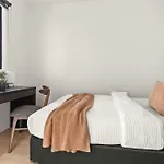 A 2Br Apt In Parkville Near The Melbourne Zoo