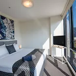 City View 3 Bedroom Apt Next To Casino Mcec