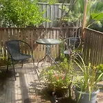 Melbourne Lakes Warm House