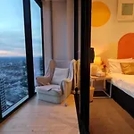 1Br Sunset Glow Central Retreat! Free Tram Zone