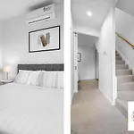 Modern Soho Duplex Free Parking - City View