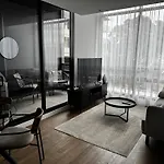 Brunswick Apartment With Car Park