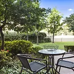 Melbourne Luxury Paradise
