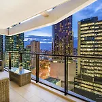 Platinum Apartments On Southbank
