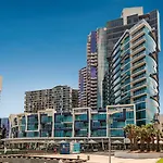 Readyset Apartments On Central Pier