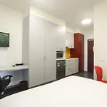 Alston Apartments Hotel