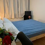 Elwood Apartments