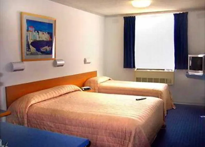 Biz Motel