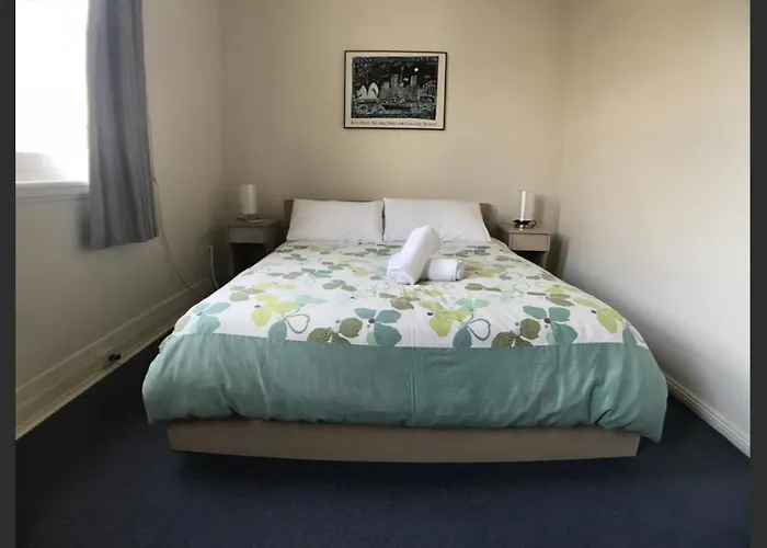 Malvern Backpackers