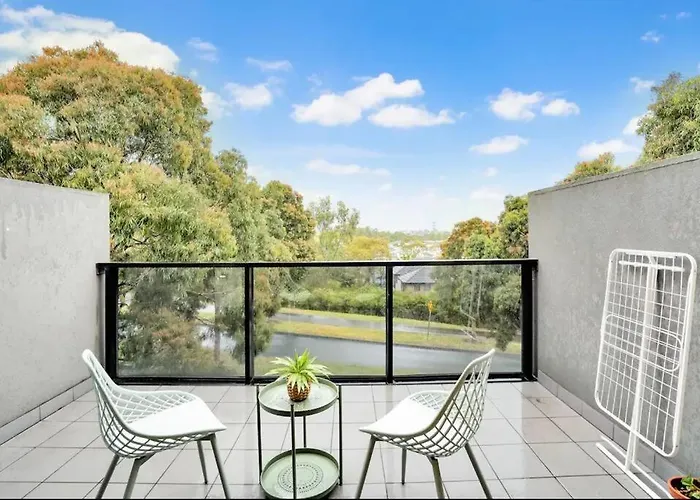 Spacious Townhouse