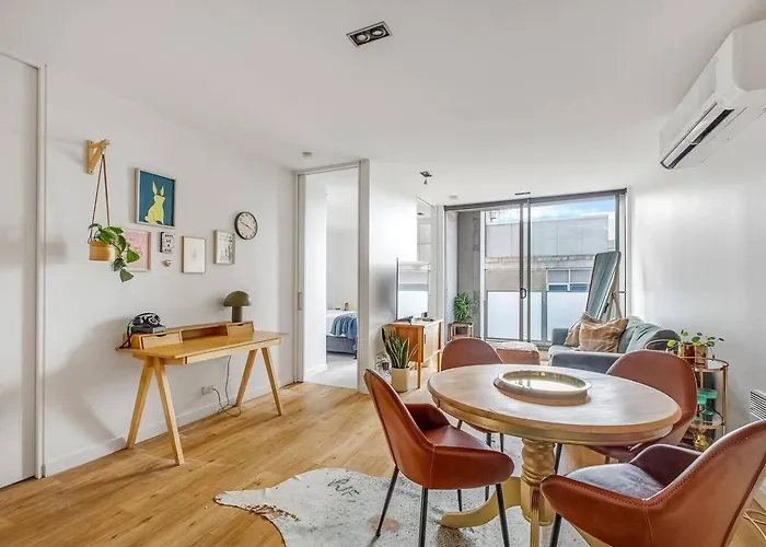 The Sweet Escape - Chic Apartment With Rooftop Pool