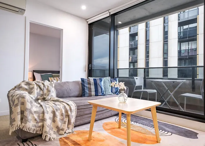 Manhattan View 2Br Apt On L52 In Mel Cbd-A07