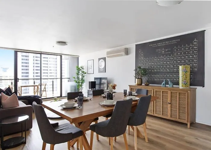 A 3Br Apt Next To Southern Cross Free Parking