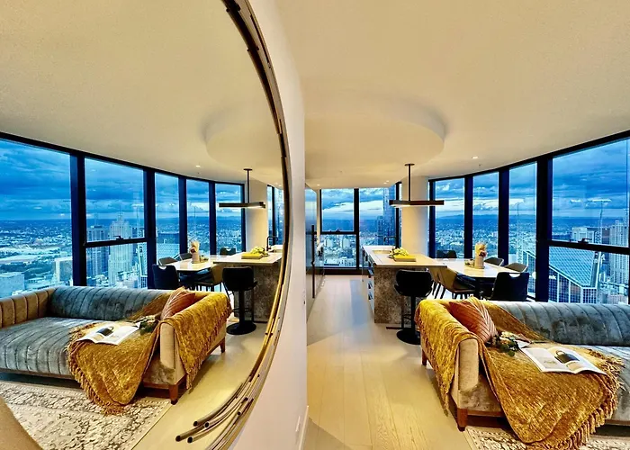 Sky High 3 Beds Apartment