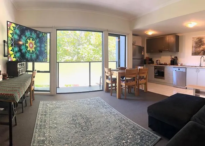 Cozy Apartment- Tranquil Haven In St Kilda\'S Heart